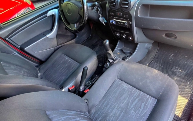 imagem-https://www.socarrao.com.br/sc-vehicle-images-prod/2694007/1789827913941-hZgTLKjmn6iRjtlYViRMeoz2DQbDhw7T.jpg