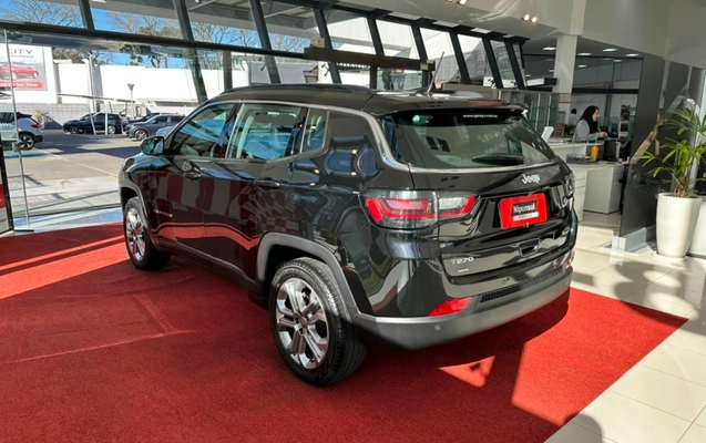 imagem-https://www.socarrao.com.br/sc-vehicle-images-prod/2694229/1786109621772-VNyZtp3VjcQS934Mf3kv1lyyhkIv2Dts.jpg