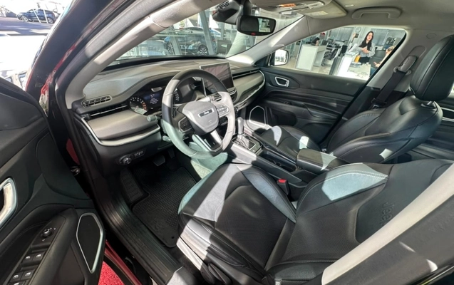 imagem-https://www.socarrao.com.br/sc-vehicle-images-prod/2694229/1786109621782-wVqe3sz7aEvqS2HuRpMkdfMQ6Dkvf4W1.jpg