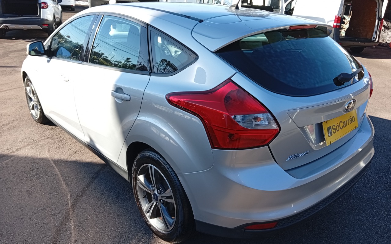 imagem-https://www.socarrao.com.br/sc-vehicle-images-prod/2695322/1784226482570-MTc4NDIyNjMyNTAzMjU4MjAzOTAyMzM4MDY0ODAxNjIuanBn.jpg