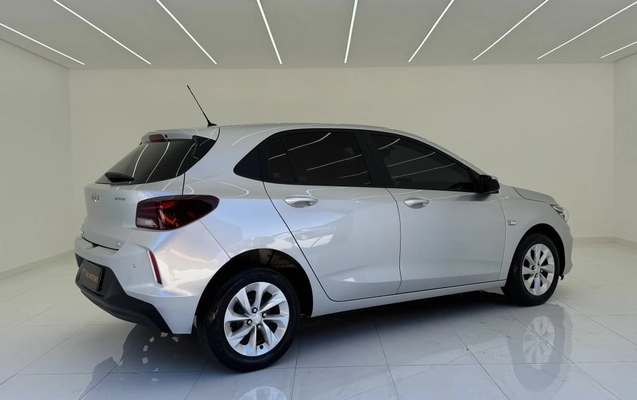 imagem-https://www.socarrao.com.br/sc-vehicle-images-prod/2695578/1787081502226-vehicle_image_1784226339_15fea28e0232af6aa51dde4846b472af.jpeg