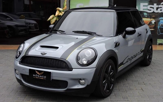 imagem-https://www.socarrao.com.br/sc-vehicle-images-prod/2695915/1790782321190-8121321_0_B_ea1a5057b6.jpeg