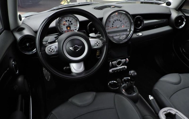imagem-https://www.socarrao.com.br/sc-vehicle-images-prod/2695915/1790782321228-8121321_2_B_a305e08d66.jpeg
