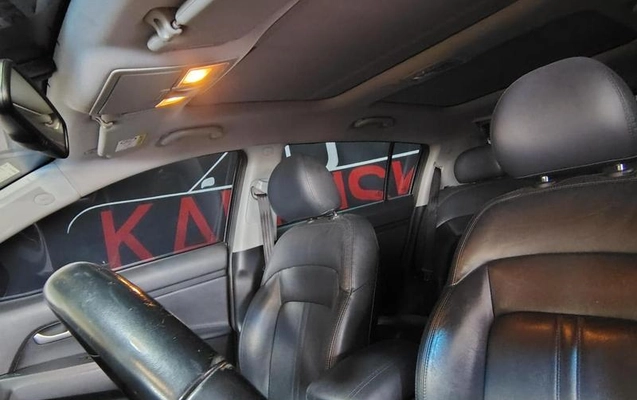 imagem-https://www.socarrao.com.br/sc-vehicle-images-prod/2695972/1788014287860-8259586_19_B_2e5236f19b.jpeg