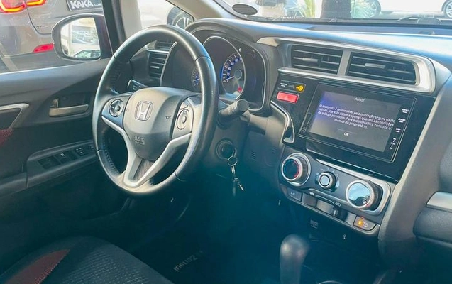 imagem-https://www.socarrao.com.br/sc-vehicle-images-prod/2696073/1785597836259-8241620_0_B_7b5c7a1d16.jpeg