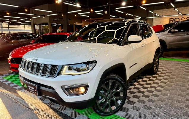 imagem-https://www.socarrao.com.br/sc-vehicle-images-prod/2696078/1789999675711-8286638_0_B_58263595ce.jpeg