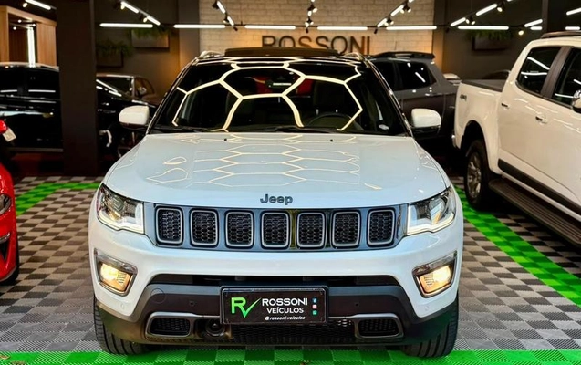 imagem-https://www.socarrao.com.br/sc-vehicle-images-prod/2696078/1789999675714-8286638_1_B_dfff343c99.jpeg