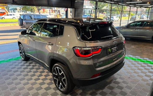 imagem-https://www.socarrao.com.br/sc-vehicle-images-prod/2696176/1789403120331-8285759_7_B_12a8ad4d7b.jpeg