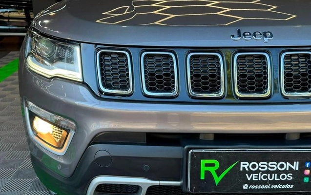imagem-https://www.socarrao.com.br/sc-vehicle-images-prod/2696176/1789403120336-8285759_3_B_58898a5d04.jpeg