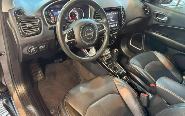 imagem-https://www.socarrao.com.br/sc-vehicle-images-prod/2696176/1789403120342-8285759_8_B_caa0fe07e9.jpeg
