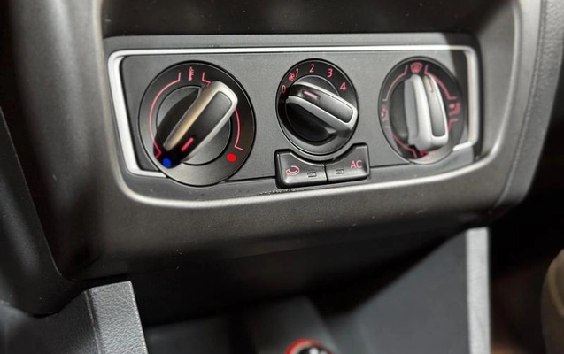 imagem-https://www.socarrao.com.br/sc-vehicle-images-prod/2696214/1787926548574-8116964_15_B_6192a4d7eb.jpeg