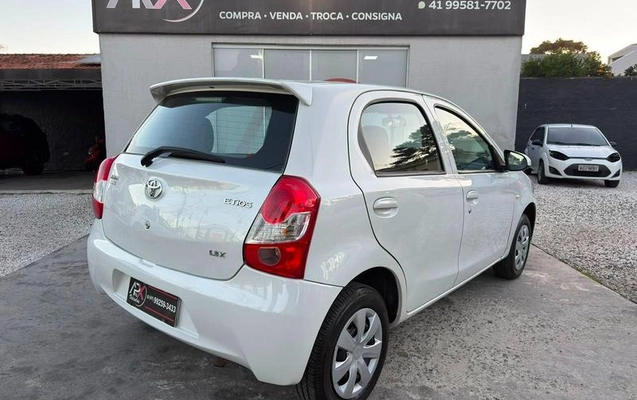 imagem-https://www.socarrao.com.br/sc-vehicle-images-prod/2696571/1790886198418-8237278_6_B_45b89d0ea0.jpeg