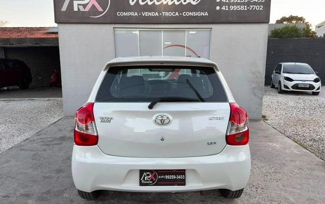imagem-https://www.socarrao.com.br/sc-vehicle-images-prod/2696571/1790886198419-8237278_4_B_10a18cc733.jpeg