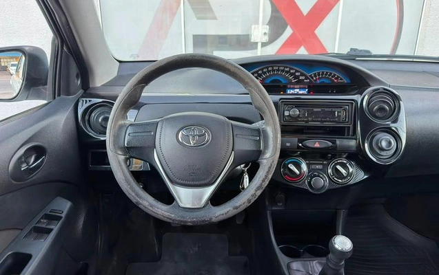 imagem-https://www.socarrao.com.br/sc-vehicle-images-prod/2696571/1790886198427-8237278_2_B_7c10d23e52.jpeg