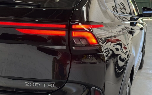 imagem-https://www.socarrao.com.br/sc-vehicle-images-prod/2696607/1787032955476-vehicle_image_1787032868_d021f63425c5fe45b92dea869d2f7d01.jpeg