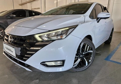 Nissan VERSA 2025 Cinza — foto 1 de 3