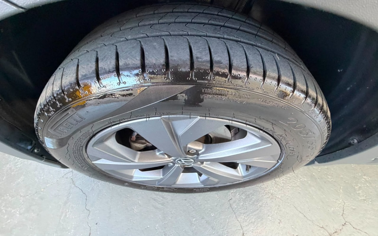 imagem-https://www.socarrao.com.br/sc-vehicle-images-prod/2697785/1784231269248-MjUuanBlZw.jpeg