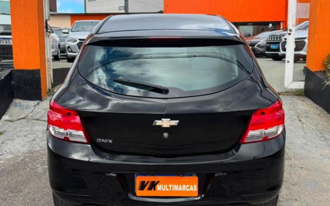 imagem-https://www.socarrao.com.br/sc-vehicle-images-prod/2697803/1784231182377-ODI4MzEzM185X0JfNzNhY2NhZjZjNC5qcGVn.jpeg