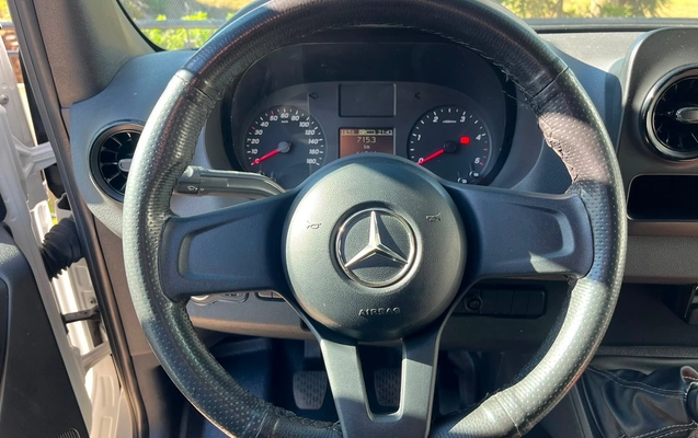 imagem-https://www.socarrao.com.br/sc-vehicle-images-prod/2698059/1785260848048-b46f0d18-576f-469c-9dc0-da0eb3316879.jpg
