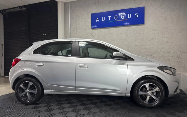 imagem-https://www.socarrao.com.br/sc-vehicle-images-prod/2698489/1789569553213-003_2d7a7c649cad20a787520f67e5a88f9a.jpeg