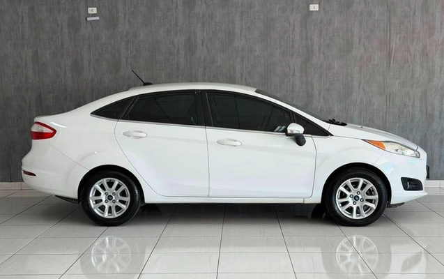 imagem-https://www.socarrao.com.br/sc-vehicle-images-prod/2698571/1789511290391-8259123_1_B_b4e7110f6f.jpeg