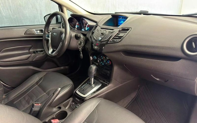 imagem-https://www.socarrao.com.br/sc-vehicle-images-prod/2698571/1789511290403-8259123_0_B_f9b6431990.jpeg
