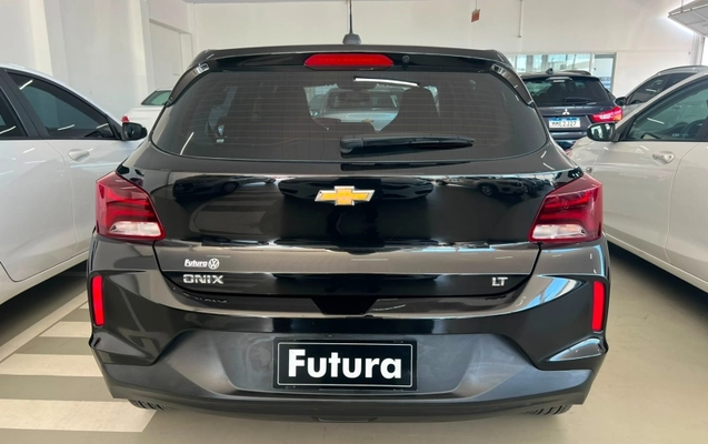 imagem-https://www.socarrao.com.br/sc-vehicle-images-prod/2698589/1789770866046-rtphy1pHUzRfAnZuQKGVvrudrBflKP6J.jpg