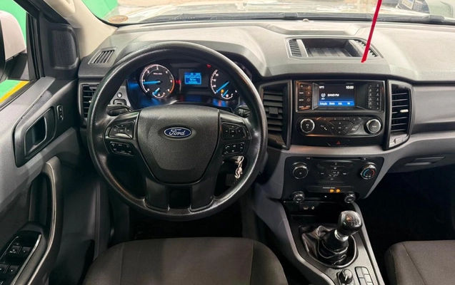 imagem-https://www.socarrao.com.br/sc-vehicle-images-prod/2698620/1787312662457-gb-2bd7a6a.jpeg