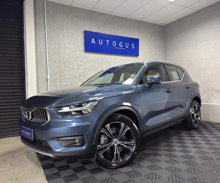 Volvo XC40 2022 Azul — foto 1 de 3
