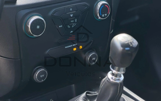 imagem-https://www.socarrao.com.br/sc-vehicle-images-prod/2698681/1784233025730-c44103a6524941bda885723ad0dcdc64_1784232854006.jpg