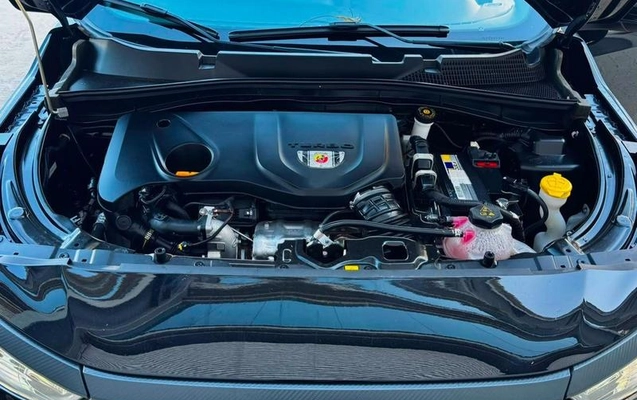 imagem-https://www.socarrao.com.br/sc-vehicle-images-prod/2699157/1786544386100-8281582_14_B_e24eea1235.jpeg