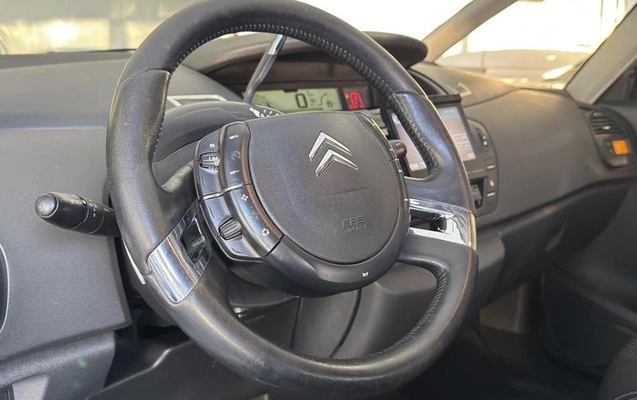 imagem-https://www.socarrao.com.br/sc-vehicle-images-prod/2699526/1785855169365-8274062_2_B_099da77c57.jpeg