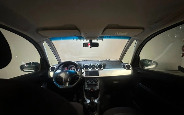 imagem-https://www.socarrao.com.br/sc-vehicle-images-prod/2700762/1784238343318-d0f515ec991e4a9eb1ba5a1c2a0f0e31_1784238148119.jpg