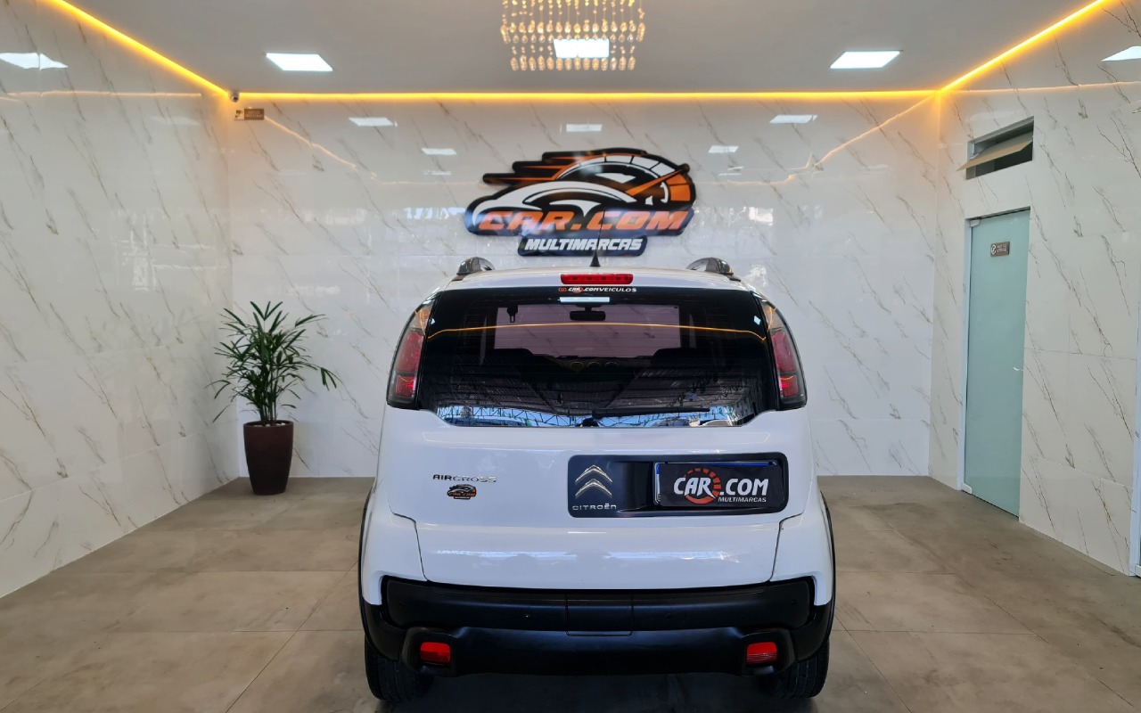 imagem-https://www.socarrao.com.br/sc-vehicle-images-prod/2703836/1784244116094-NS5qcGc.jpg