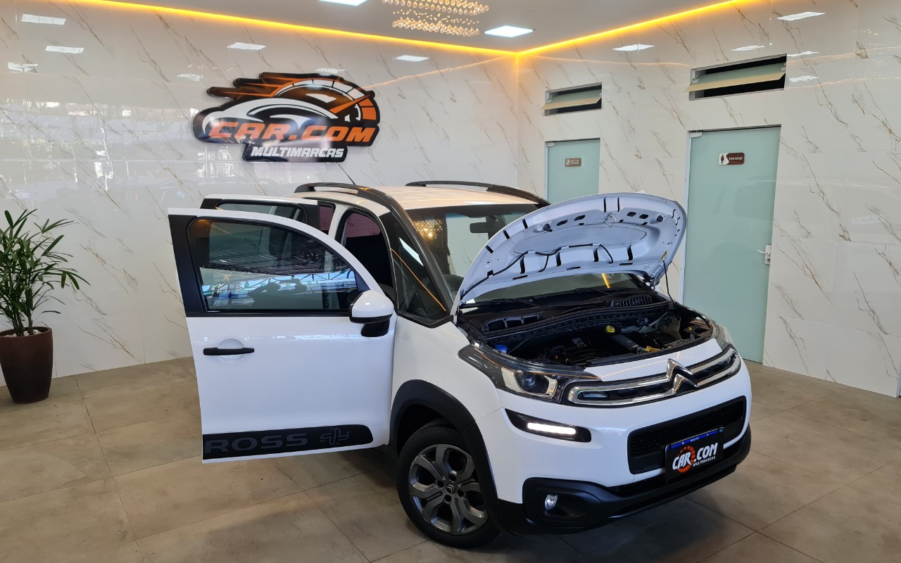 imagem-https://www.socarrao.com.br/sc-vehicle-images-prod/2703836/1784244117147-MTMuanBn.jpg
