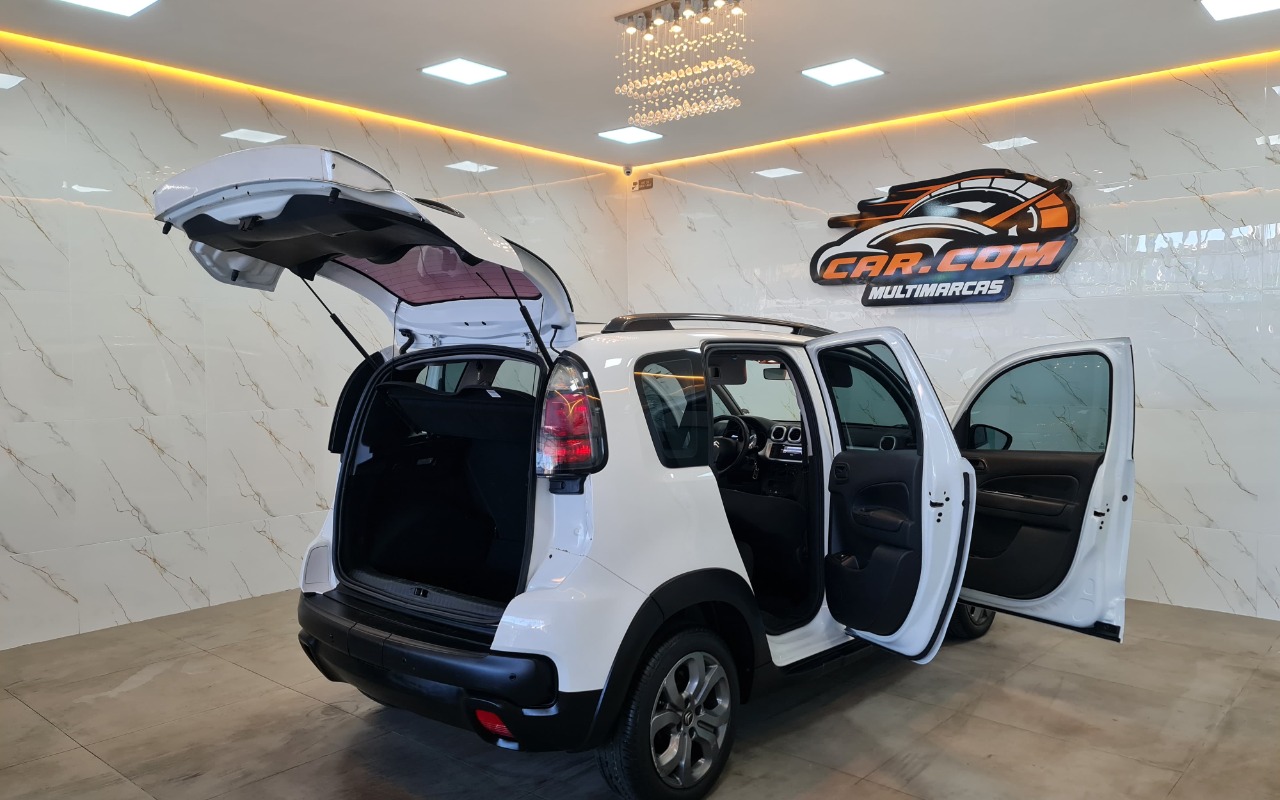 imagem-https://www.socarrao.com.br/sc-vehicle-images-prod/2703836/1784244117497-MTYuanBn.jpg