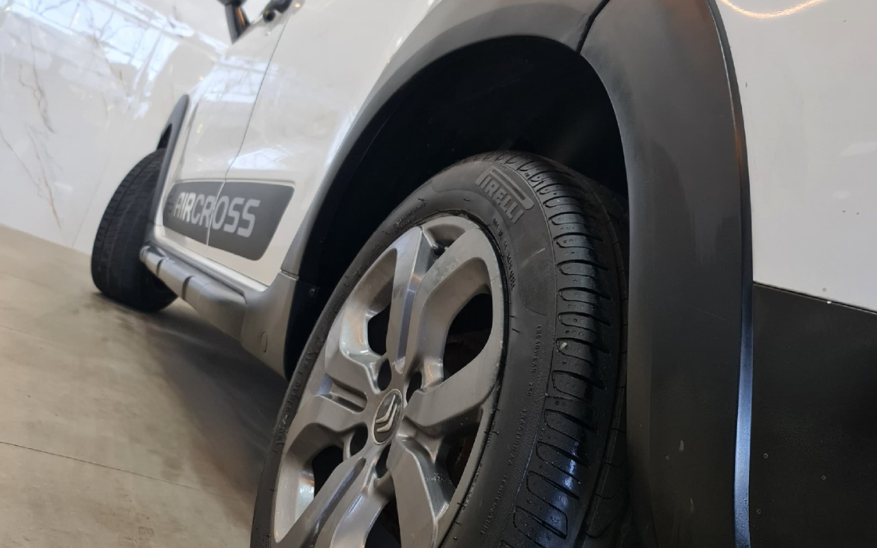 imagem-https://www.socarrao.com.br/sc-vehicle-images-prod/2703836/1784244117614-MTcuanBn.jpg