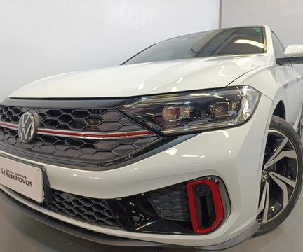 Volkswagen Jetta 2024 Branco — foto 1 de 3