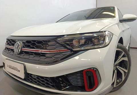 Volkswagen Jetta 2024 Branco — foto 1 de 3