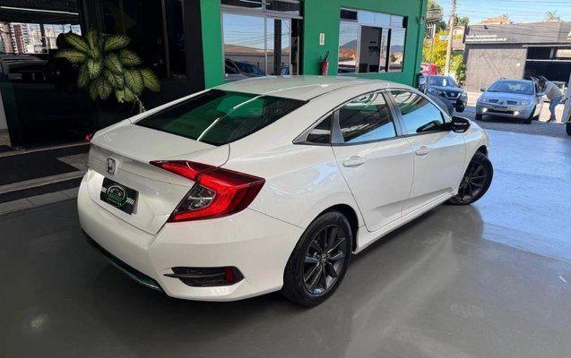 imagem-https://www.socarrao.com.br/sc-vehicle-images-prod/2716694/1789564002373-gb-8a22d57.jpeg