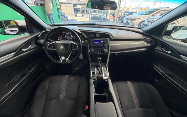 imagem-https://www.socarrao.com.br/sc-vehicle-images-prod/2716694/1789564002387-gb-5ee9915.jpeg