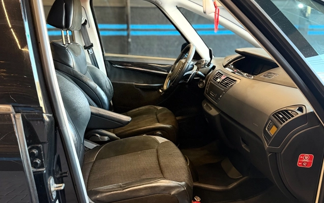 imagem-https://www.socarrao.com.br/sc-vehicle-images-prod/2716701/1784291791909-SU1HXzI0OTQuanBlZw.jpeg