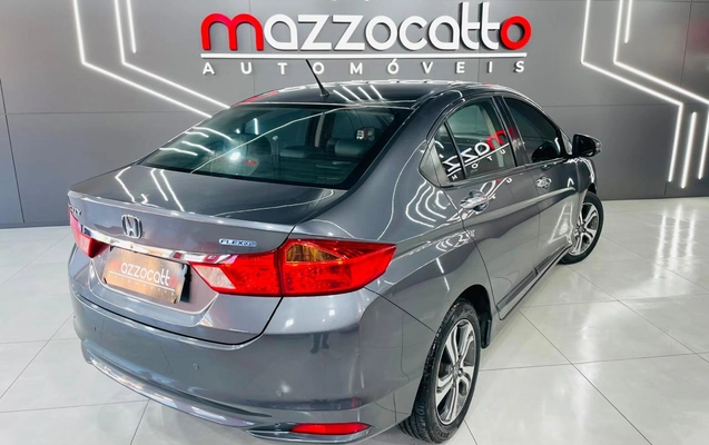 imagem-https://www.socarrao.com.br/sc-vehicle-images-prod/2716713/1784291972330-003_e98f6754772af43c76e2420bf59d2d28.jpeg