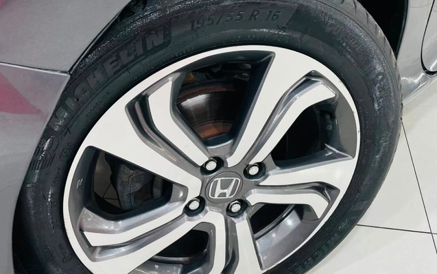 imagem-https://www.socarrao.com.br/sc-vehicle-images-prod/2716713/1784291972340-003_9d83c722306e29bf3c9df9894df7ebc4.jpeg