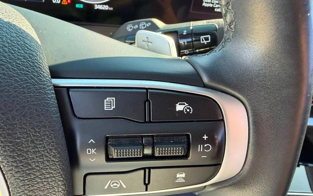 imagem-https://www.socarrao.com.br/sc-vehicle-images-prod/2716941/1789073153778-8280375_17_B_564bcc1677.jpeg