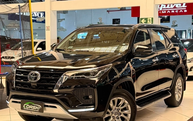 imagem-https://www.socarrao.com.br/sc-vehicle-images-prod/2717231/1784293947651-NTMxNzE1ZWQtODI4MC00Y2EwLTkxNjItN2I3Nzg4NTk0NjNhLmpwZWc.jpeg