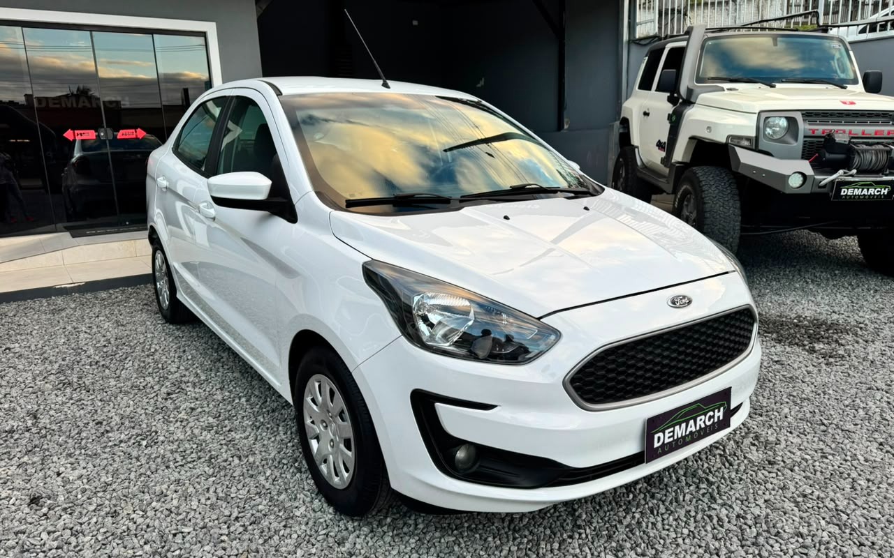 imagem-https://www.socarrao.com.br/sc-vehicle-images-prod/2717853/1784295227592-OTFkY2I2YjEtMDljOS00NDI0LWJlNTItODIzNDUxYjdhYmNlLmpwZWc.jpeg