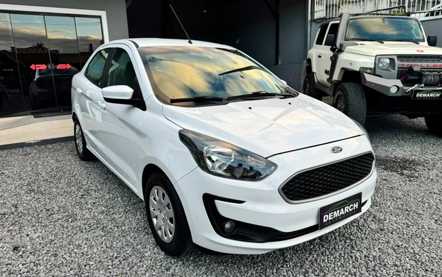 imagem-https://www.socarrao.com.br/sc-vehicle-images-prod/2717853/1784295227592-OTFkY2I2YjEtMDljOS00NDI0LWJlNTItODIzNDUxYjdhYmNlLmpwZWc.jpeg