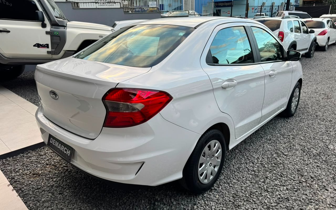 imagem-https://www.socarrao.com.br/sc-vehicle-images-prod/2717853/1784295227772-ZjRiNDdhZWUtMTJjMy00ZTY4LWI4NDItYWVmNTBhOTVkZmU4LmpwZWc.jpeg