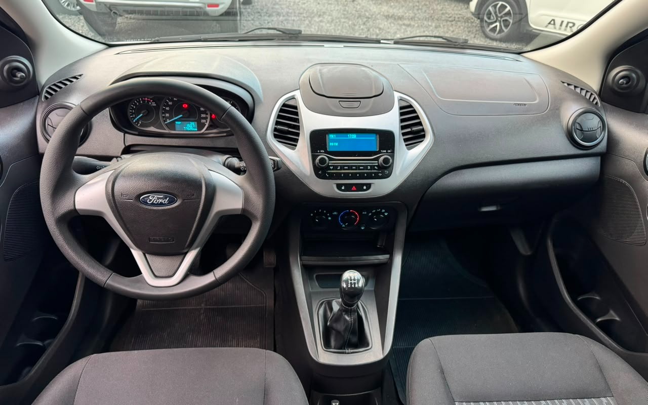 imagem-https://www.socarrao.com.br/sc-vehicle-images-prod/2717853/1784295227902-YzA0NTA1Y2EtYWEyZC00NTYyLWExNGYtYTE3NTFiNjQ5YWY0LmpwZWc.jpeg